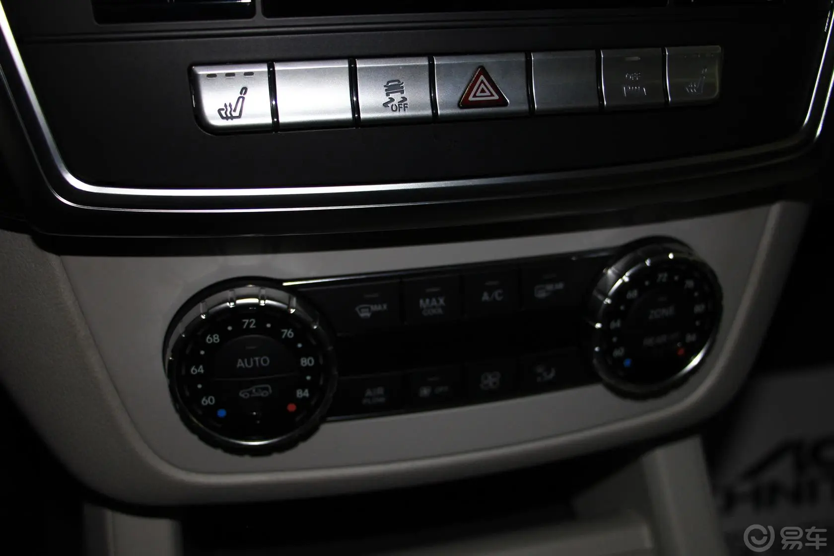 奔驰GL级350 美规版空调