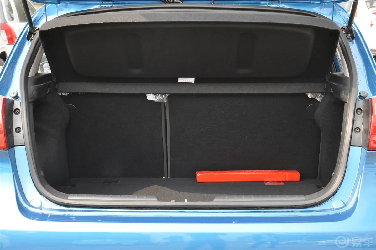 起亚K3S1.6L 自动 Premium行李箱空间