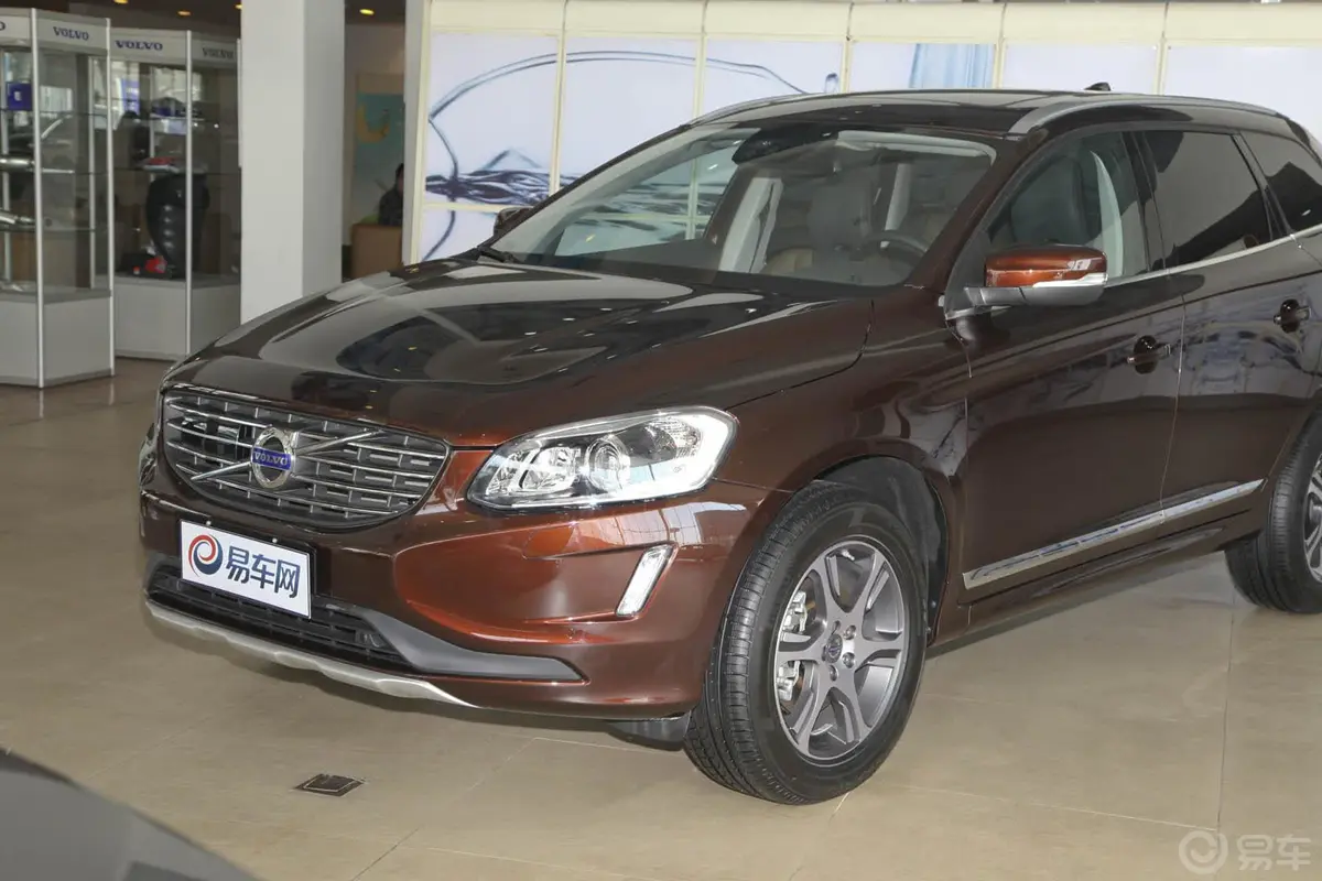 沃尔沃XC60(进口)2.0T T5 智雅版车头局部