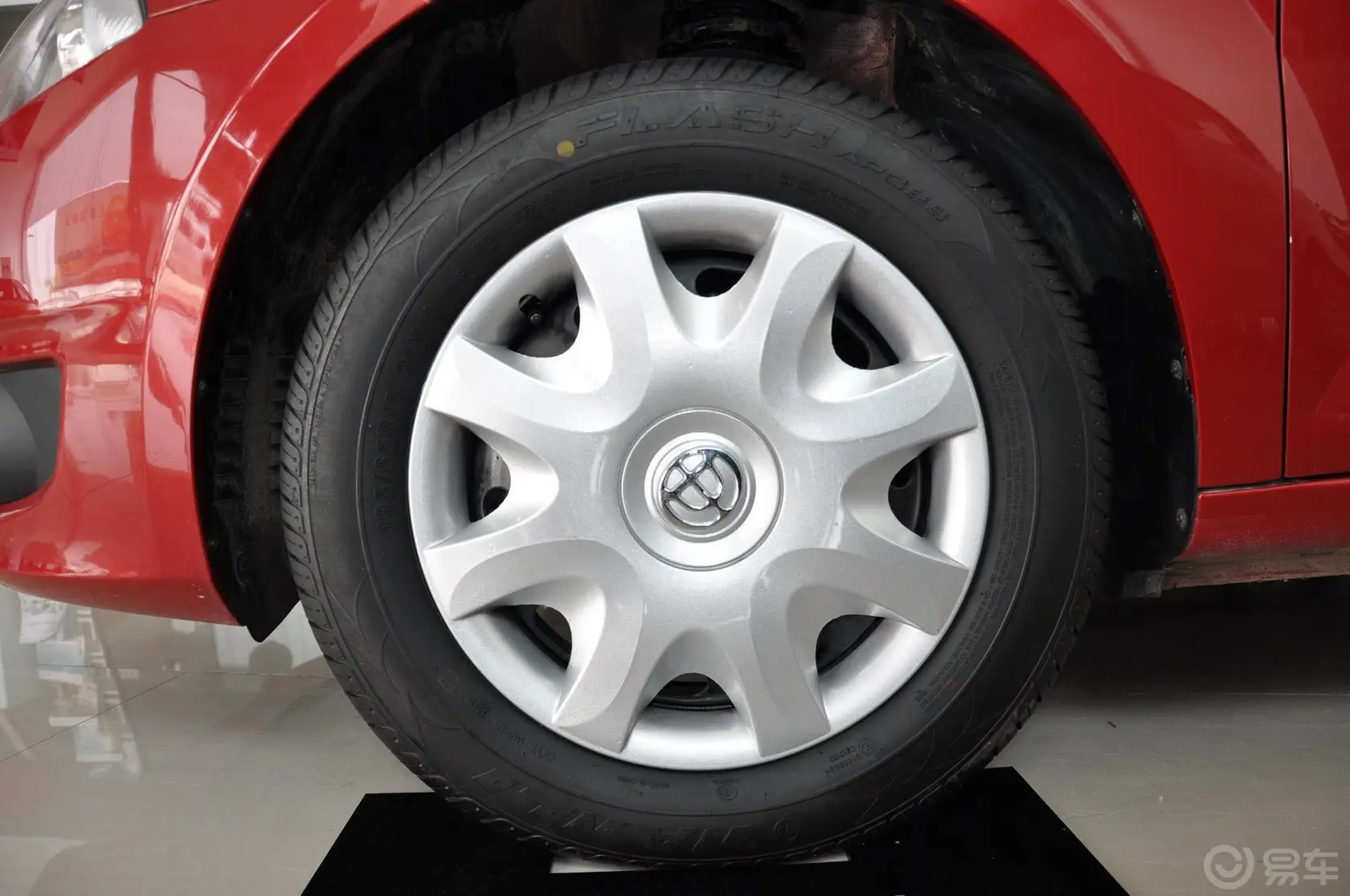 骏捷FSV1.5L 自动 舒适型 新锐版轮圈