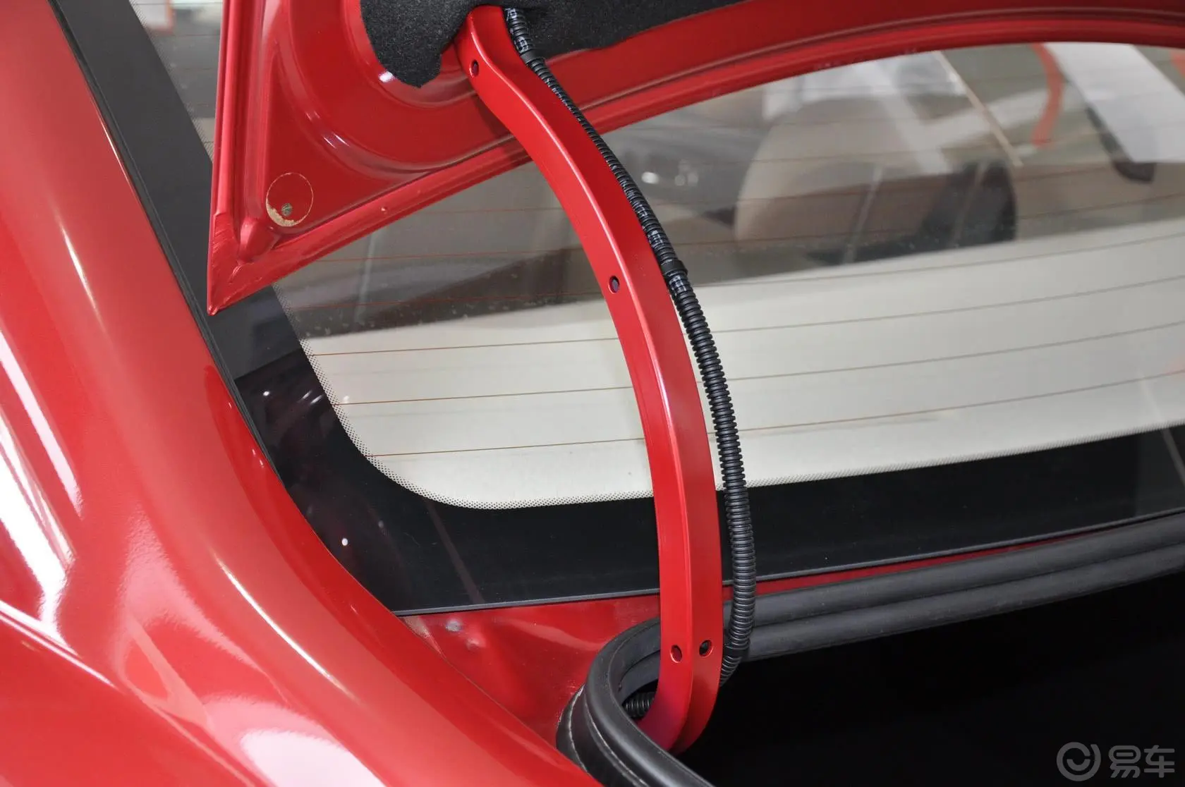 骏捷FSV1.5L 自动 舒适型 新锐版行李厢支撑杆
