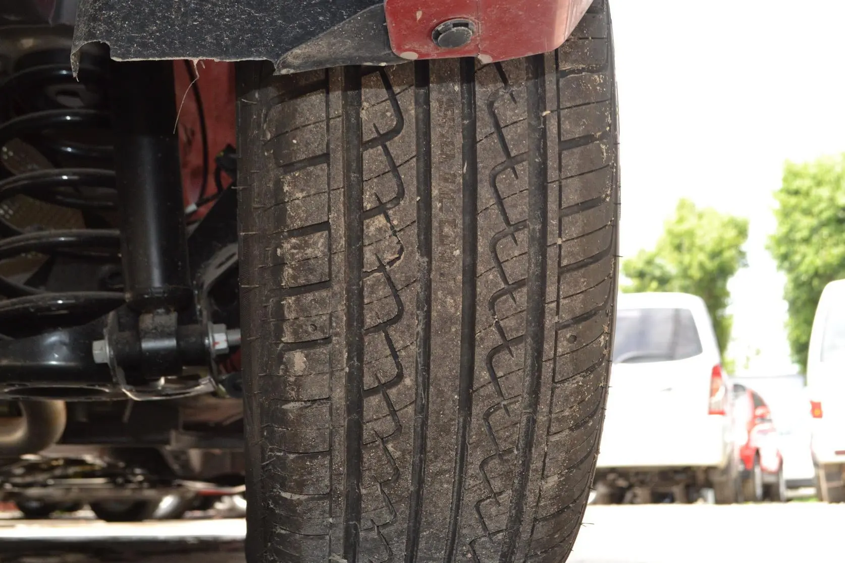 众泰Z3001.5L 都市版 手动 尊贵型轮胎花纹
