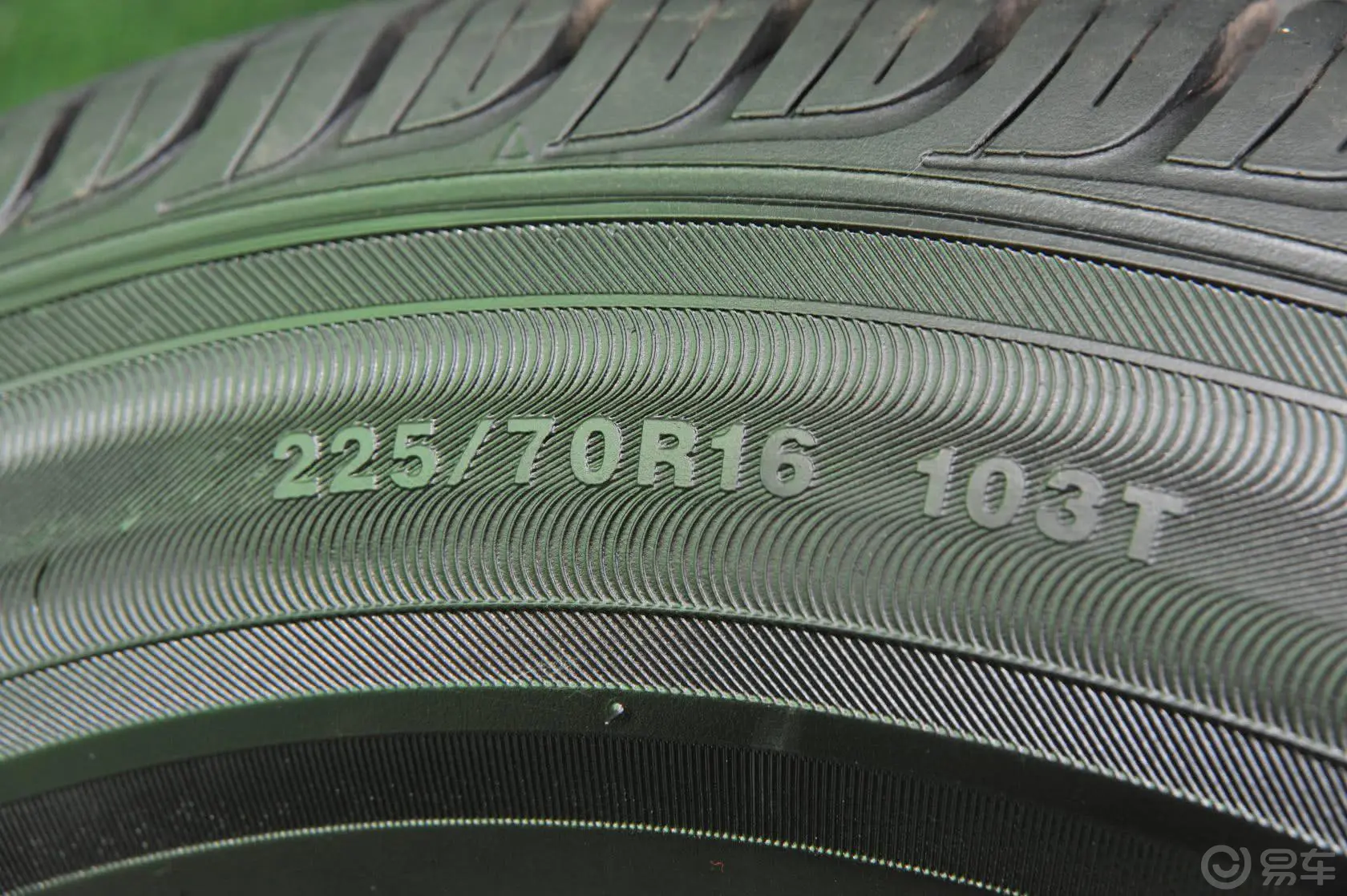 宝利格1.8T 手动 两驱 智汇版轮胎规格