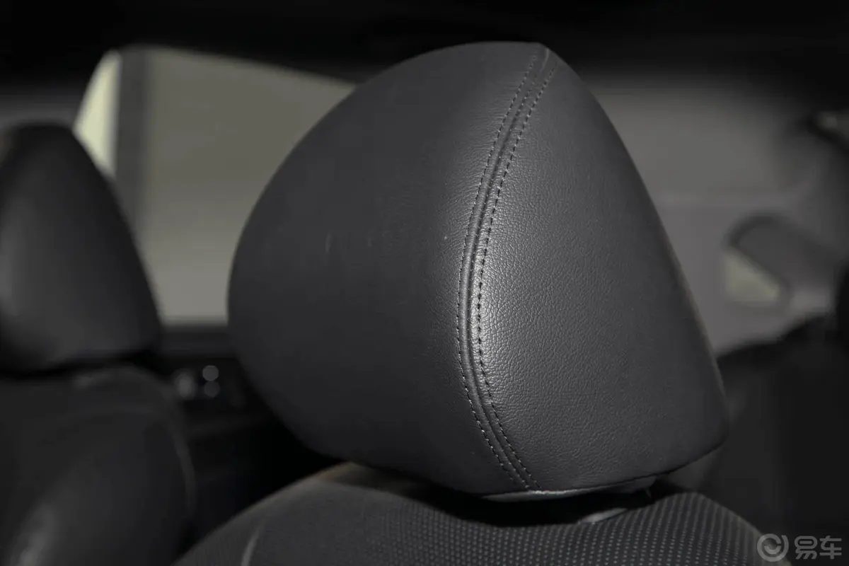 索纳塔2.4L 自动 GLX 豪华版驾驶员头枕