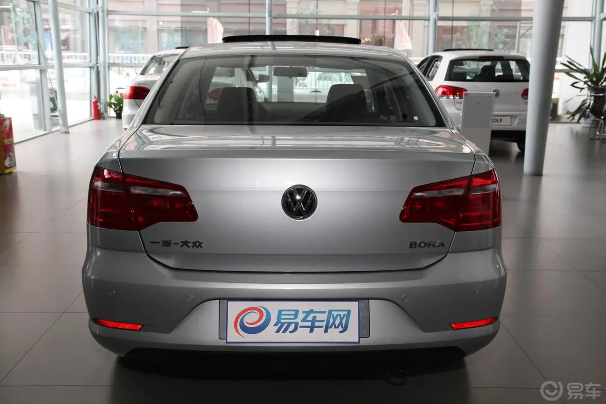 宝来1.6L 手动 舒适型正后水平