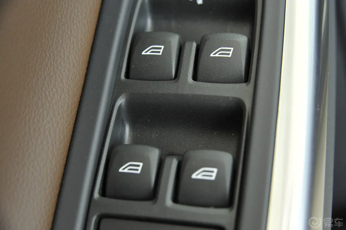沃尔沃XC60(进口)3.0T T6 AWD 个性运动版车窗升降键