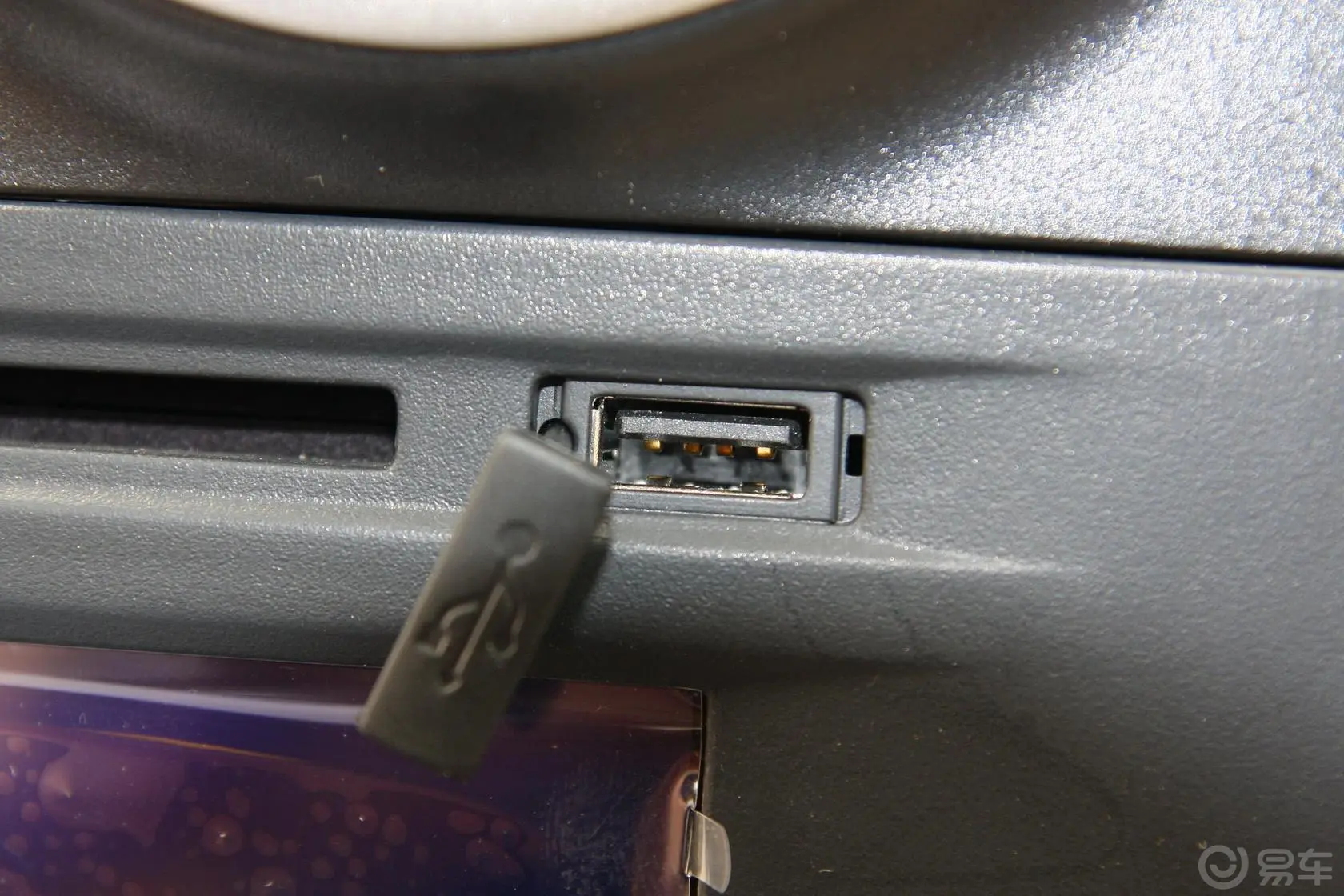 欧诺S改款 1.5L 手动 精英版USB接口
