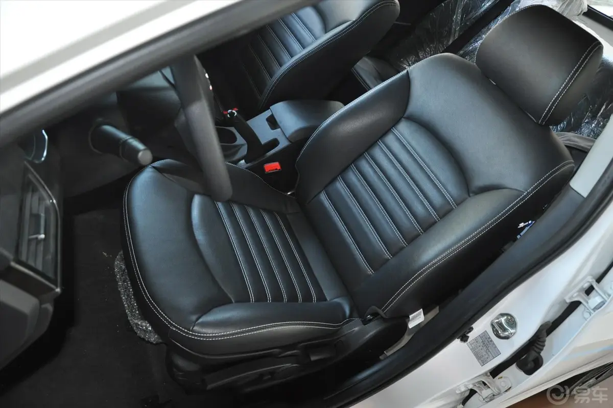 V5菱致Turbo 1.5T MT 锐控型驾驶员座椅