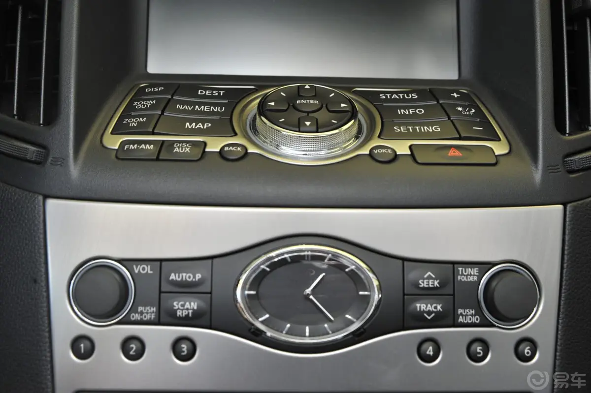 英菲尼迪G系25 Sedan 豪华运动版音响