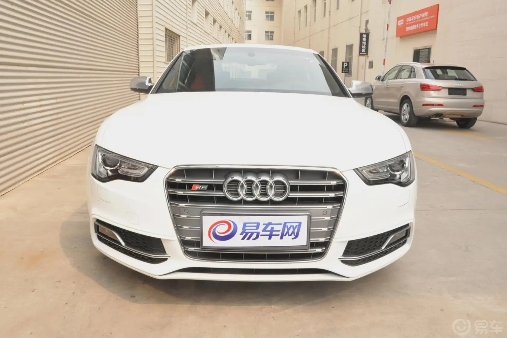 奥迪S5Sportback 3.0T正前水平