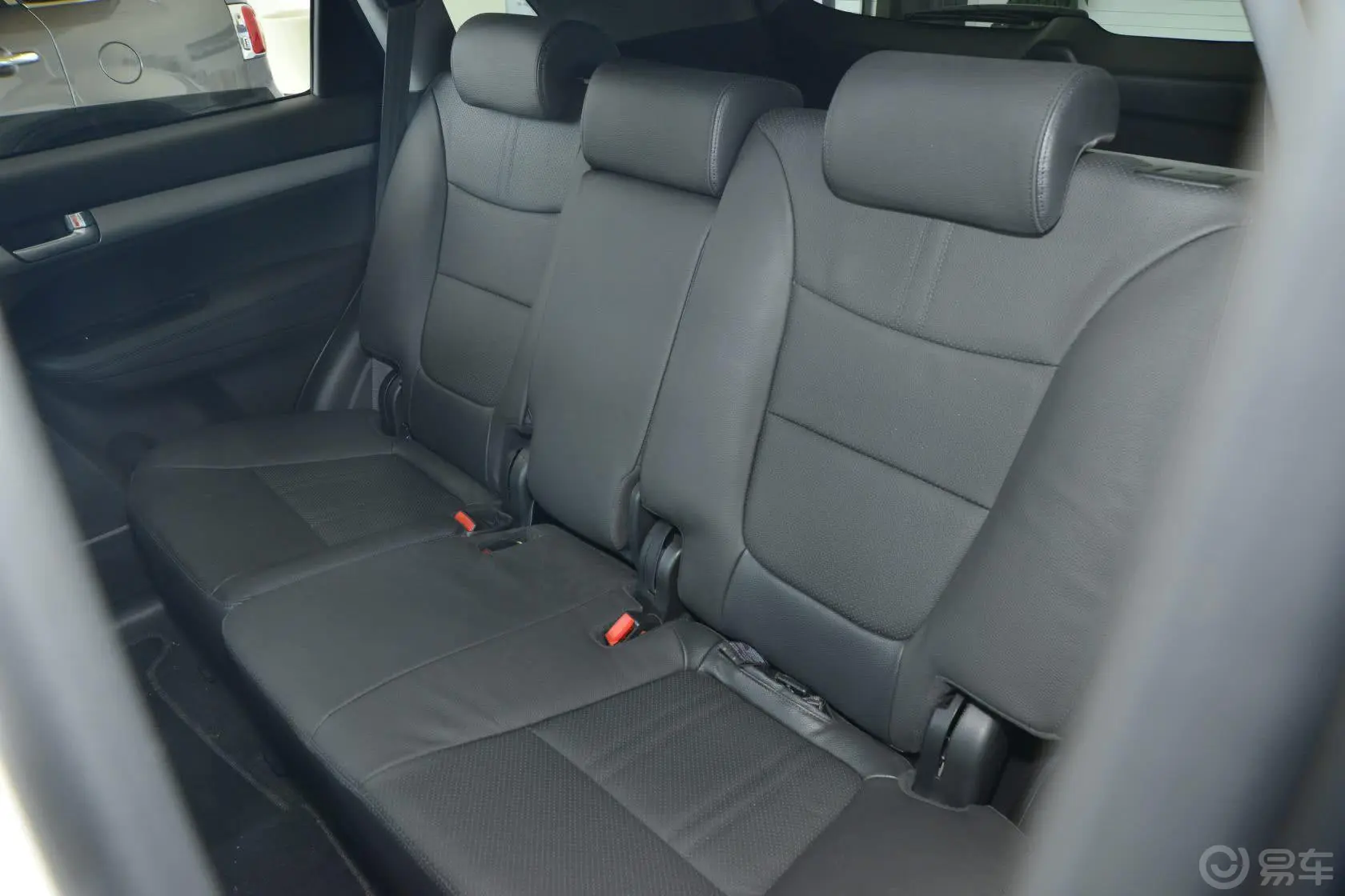 索兰托2.4L 汽油 豪华版 五座(GDI) 国五后排座椅