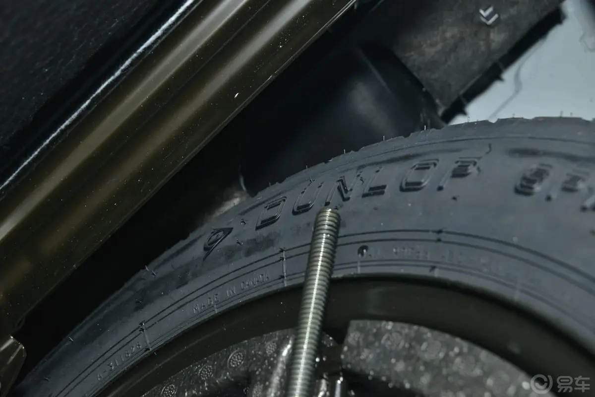 宝马X5(进口)xDrive35i 领先型备胎品牌