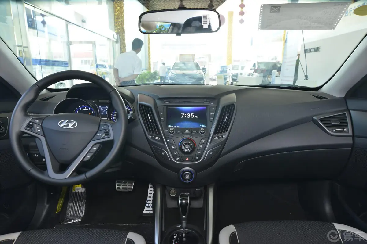 Veloster飞思1.6T 自动 尊享版内饰全景正拍