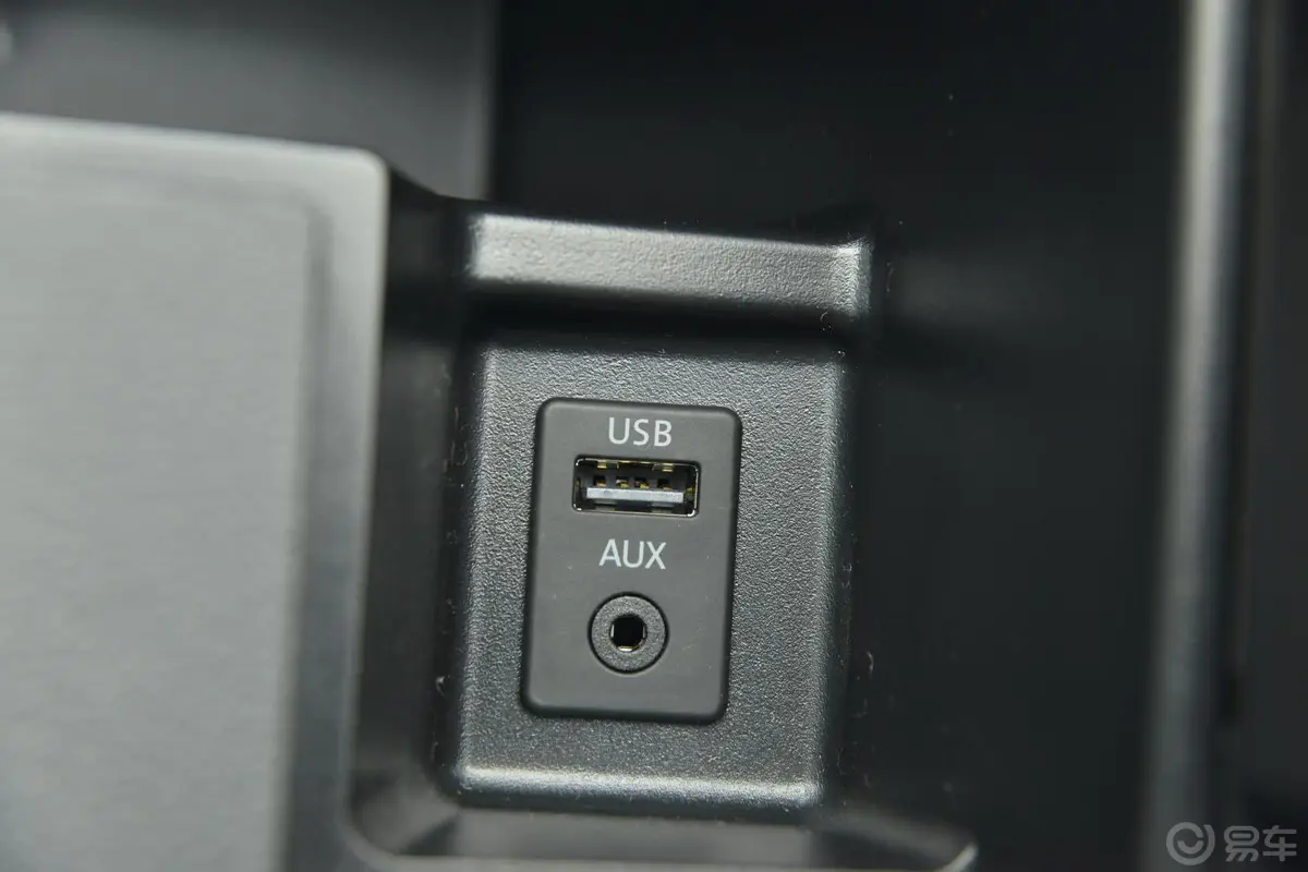 途安1.4T 自动 睿智版 5座USB接口