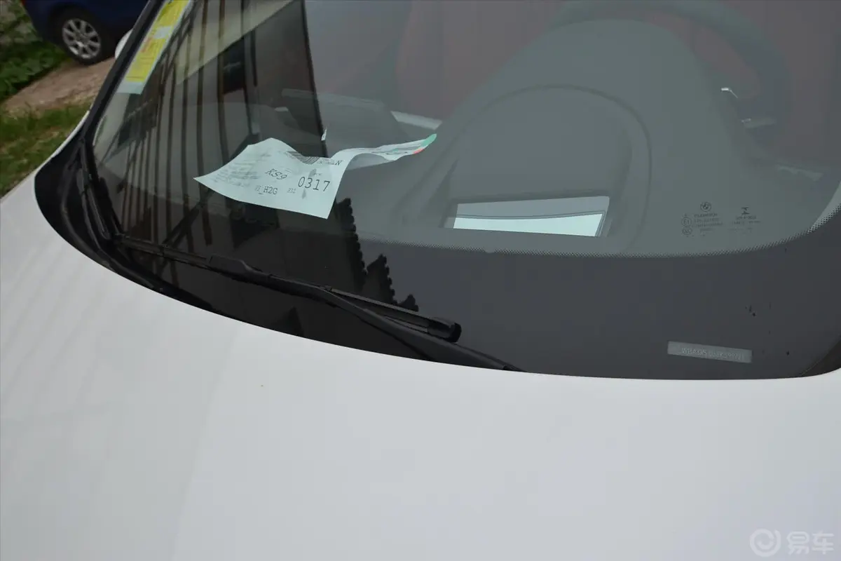 宝马4系双门轿跑车 435i xDrive 运动设计套装雨刷器（前）