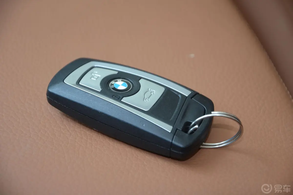 宝马4系敞篷轿跑车 435i 风尚设计套装钥匙