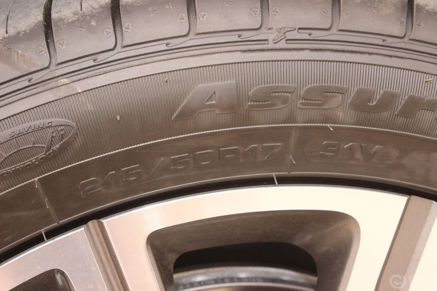 标致4081.6THP 自动 至尊版轮胎规格