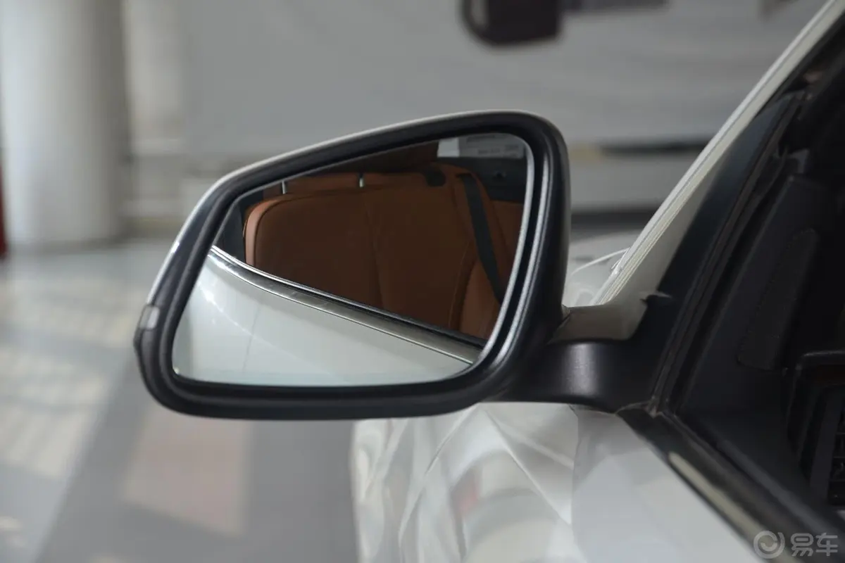 宝马4系敞篷轿跑车 435i 风尚设计套装后视镜镜面（后）