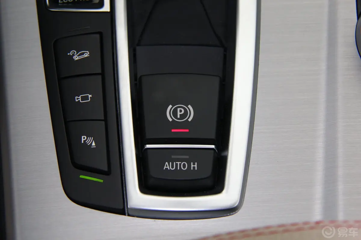 宝马X4xDrive35i M运动版驻车制动（手刹，电子，脚刹）