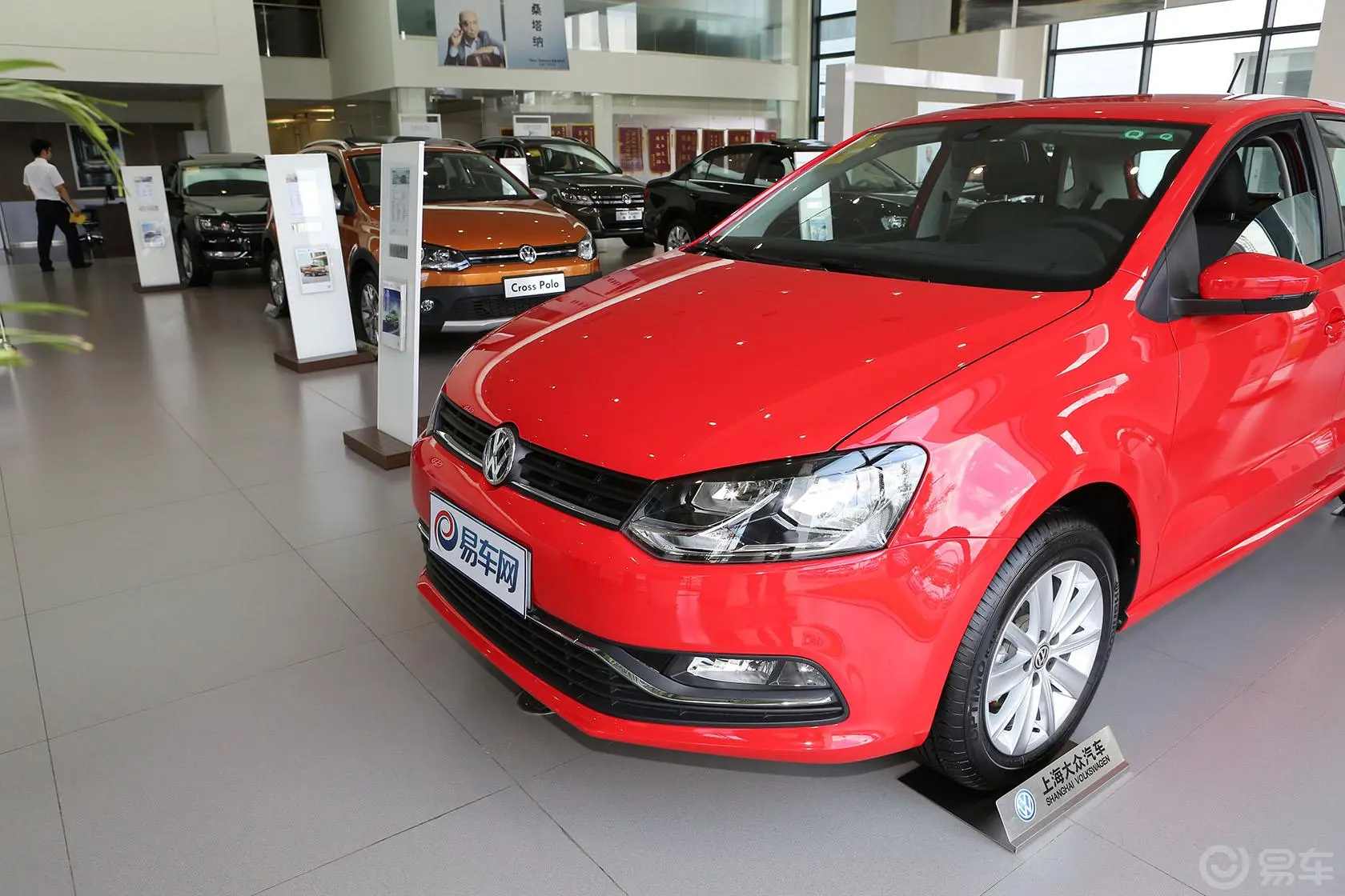 Polo1.4L 自动 舒适版车头局部