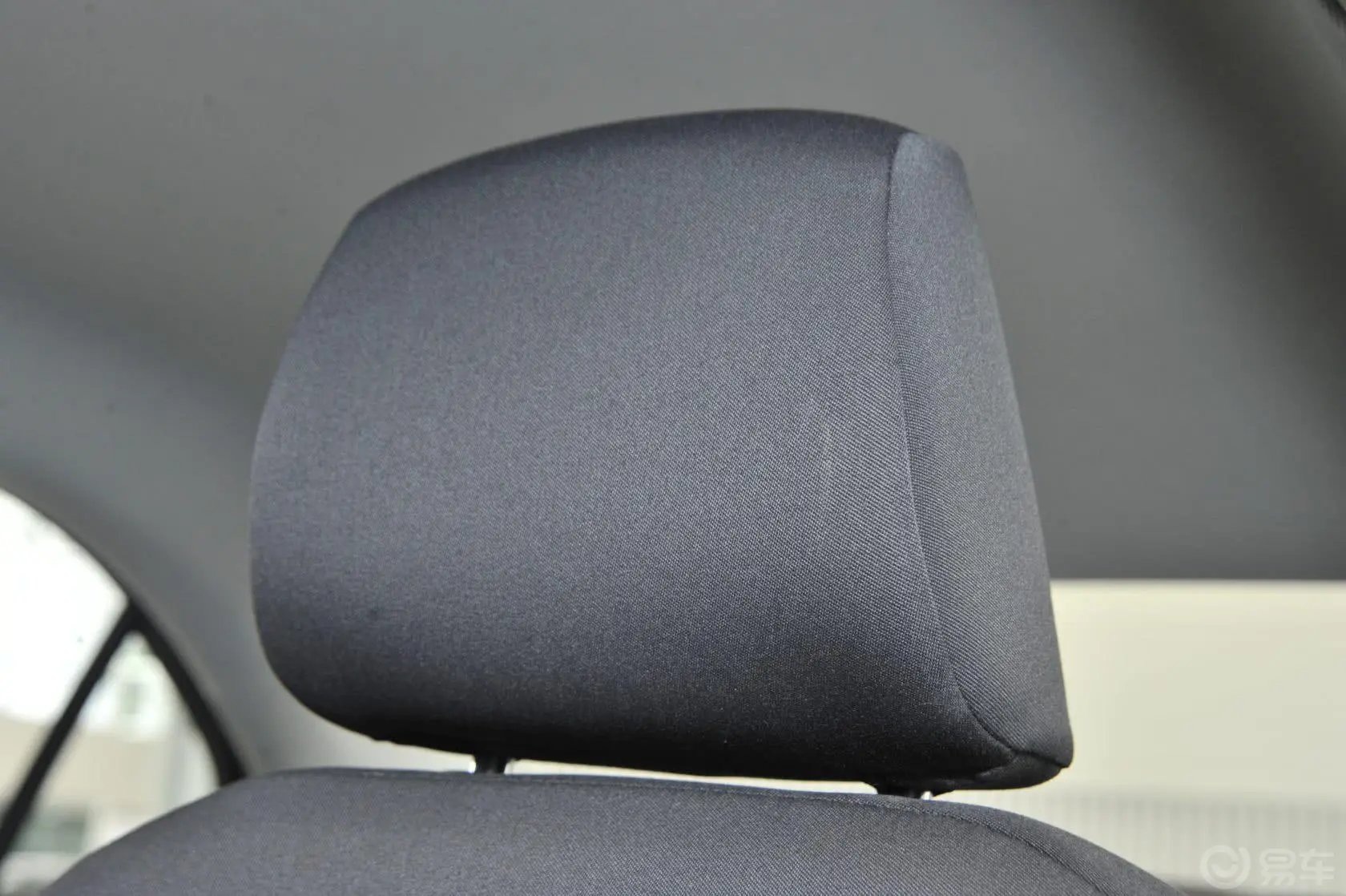 桑塔纳1.6L 自动 风尚版驾驶员头枕