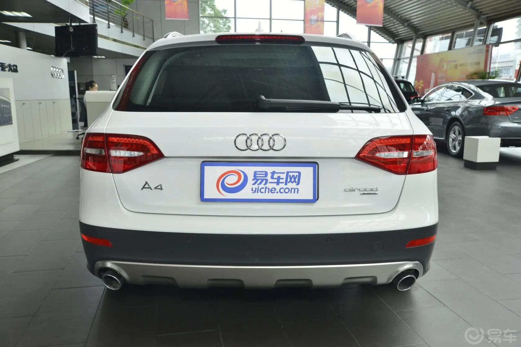 奥迪A4(进口)40TFSI allroad quattro外观