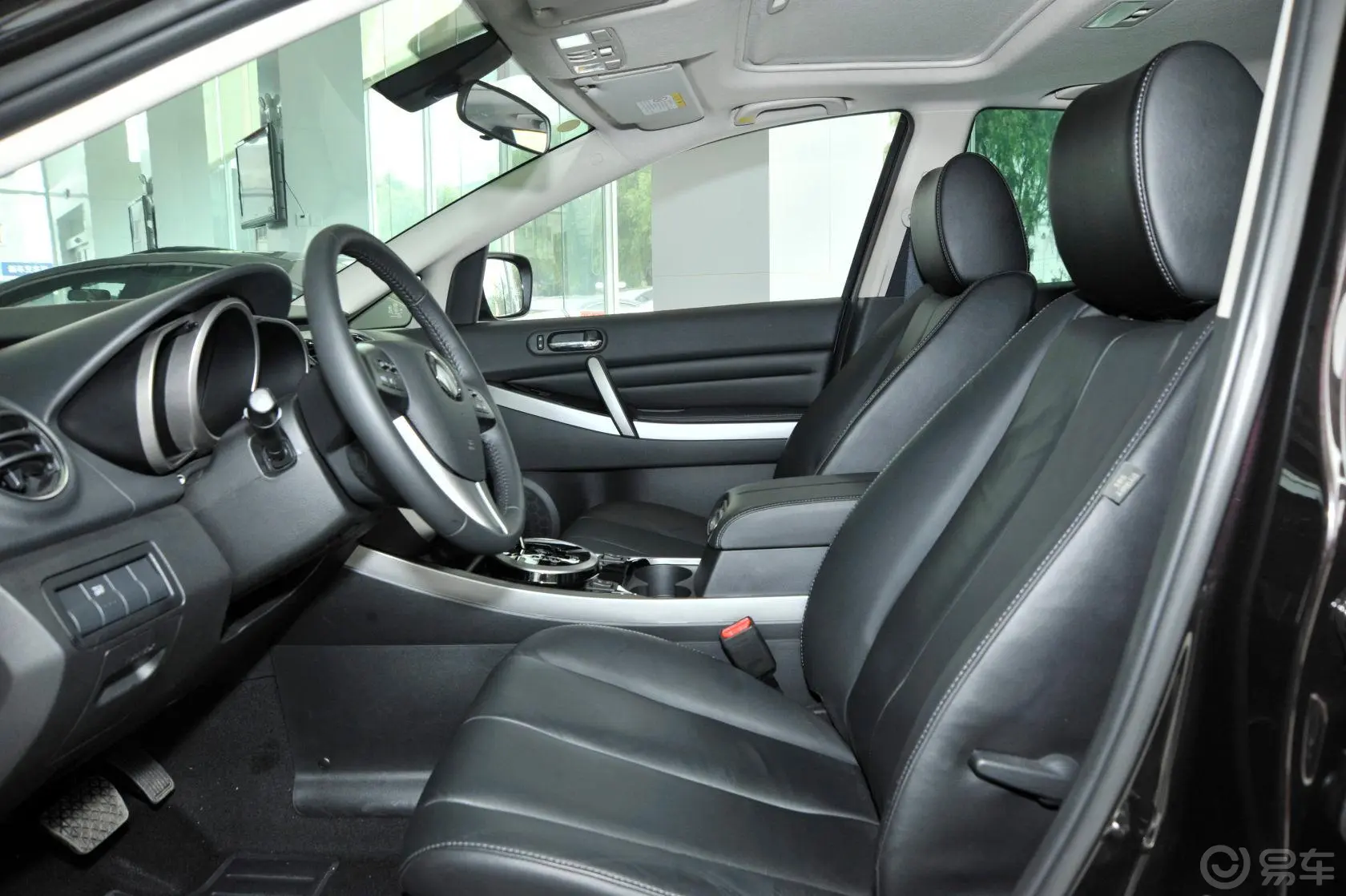 马自达CX-72.5L 两驱 尊贵版前排空间
