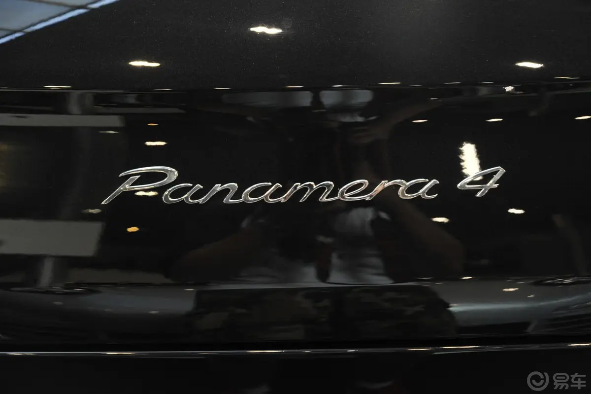 PanameraPanamera 4 3.0T尾标