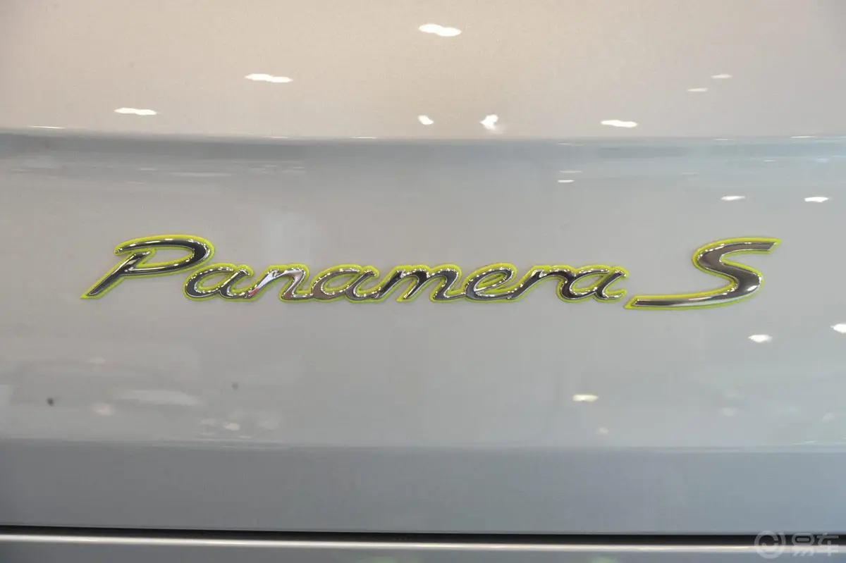 Panamera E-HybridPanamera S E-Hybrid 3.0T尾标