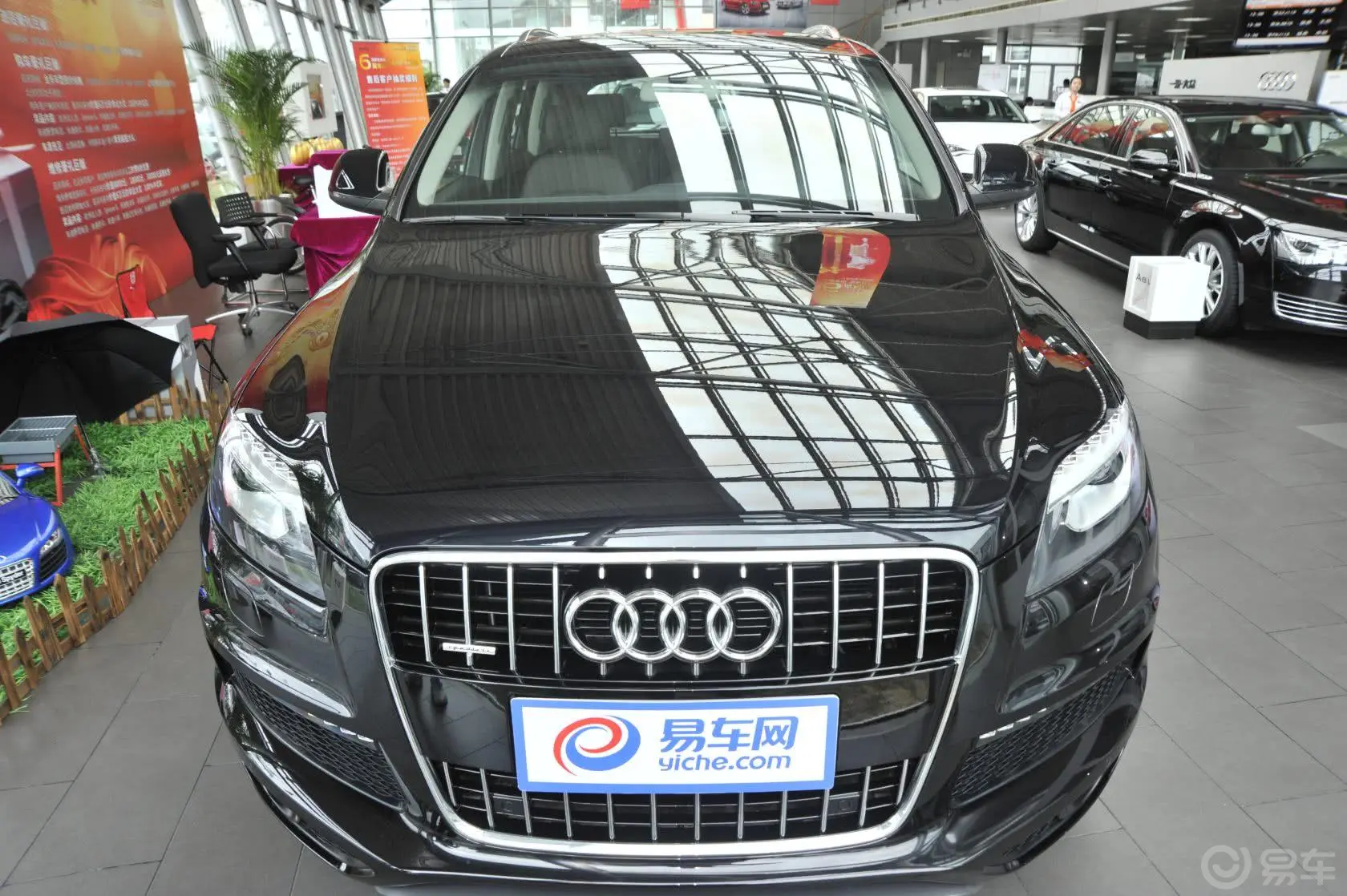 奥迪Q735 TFSI quattro 运动型正前水平