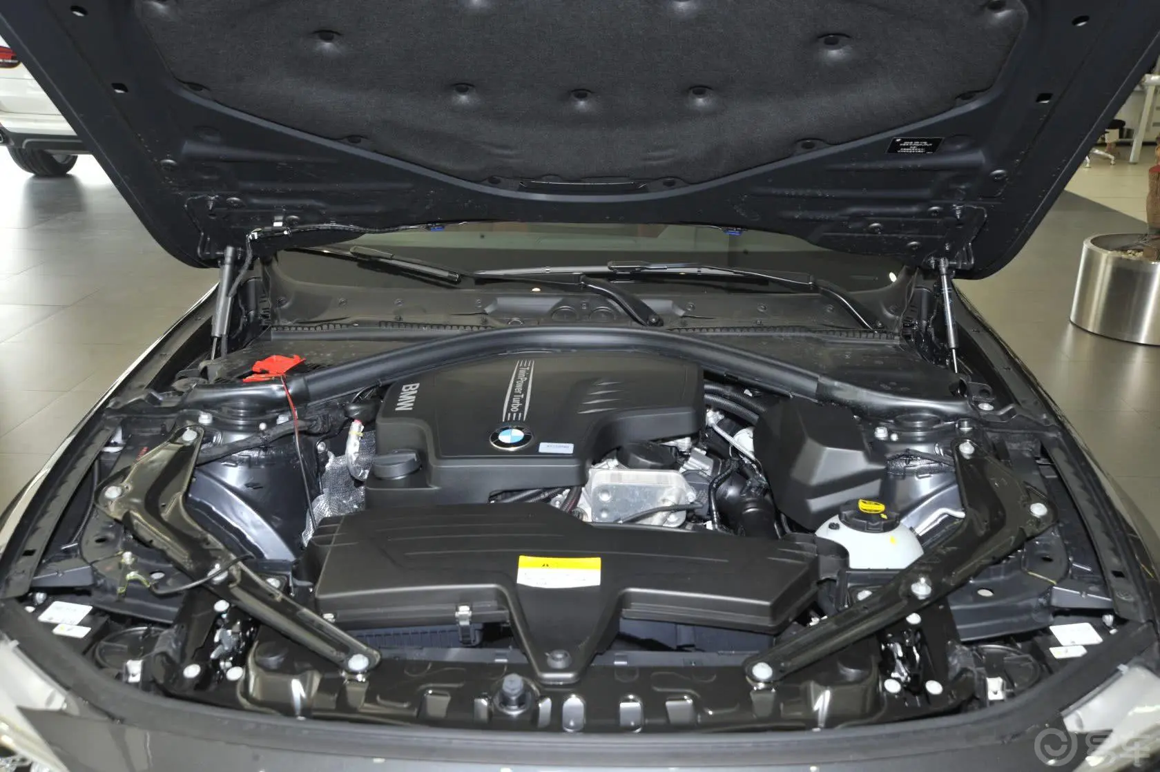宝马4系敞篷轿跑车 428i xDrive 设计套装型发动机