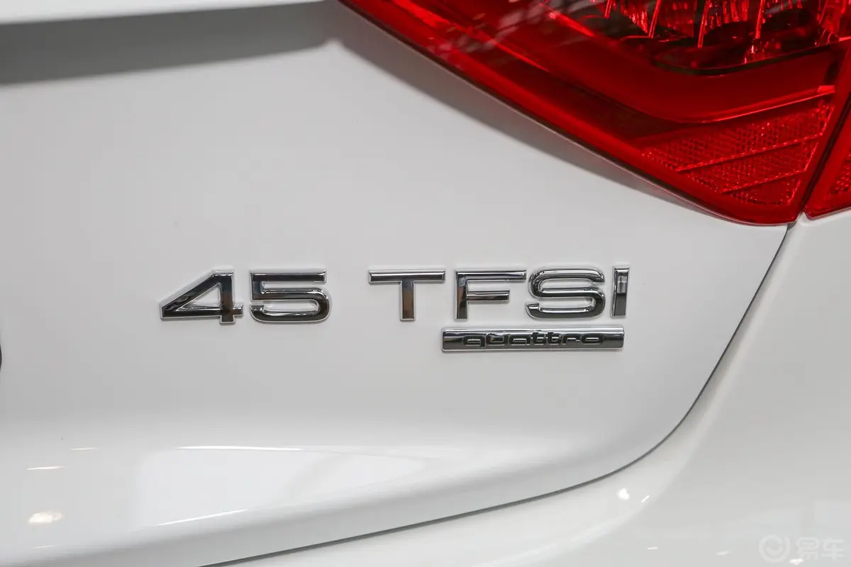 奥迪A5Coupe 45 TFSI quattro外观