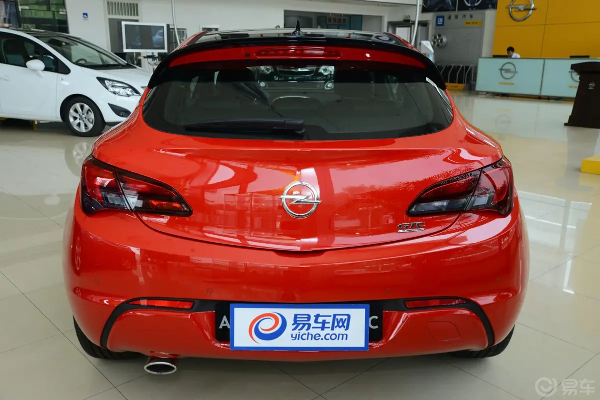 雅特1.4T GTC 运动型正后水平