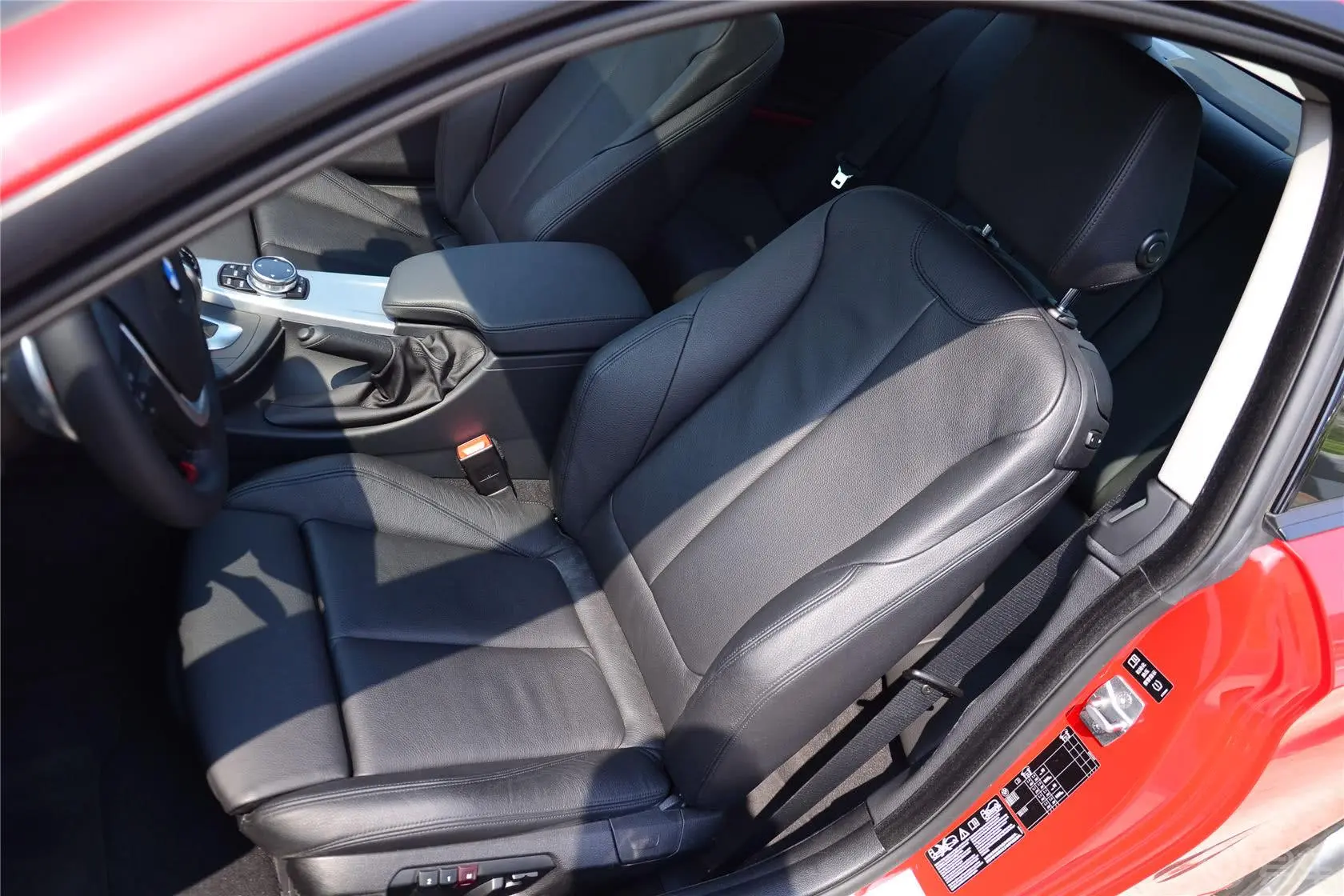 宝马4系双门轿跑车 435i xDrive 运动设计套装驾驶员座椅
