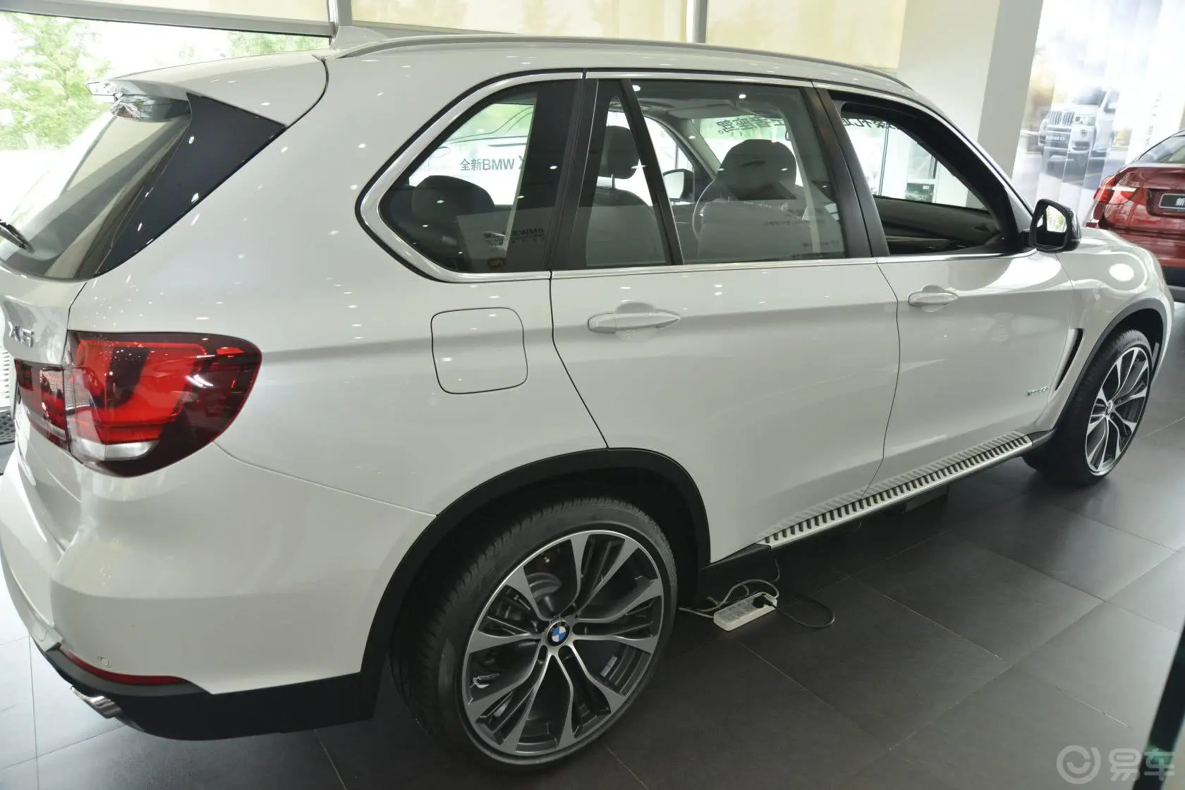 宝马X5(进口)xDrive35i 豪华型外观