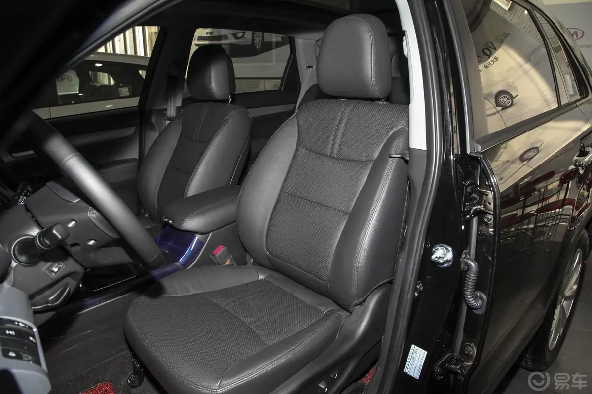索兰托2.4L 汽油 豪华版 七座(GDI) 国五驾驶员座椅