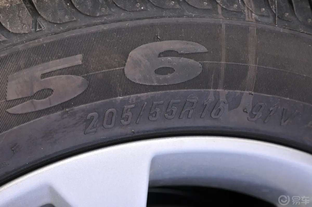 MG51.5T 手动 豪华型轮胎规格