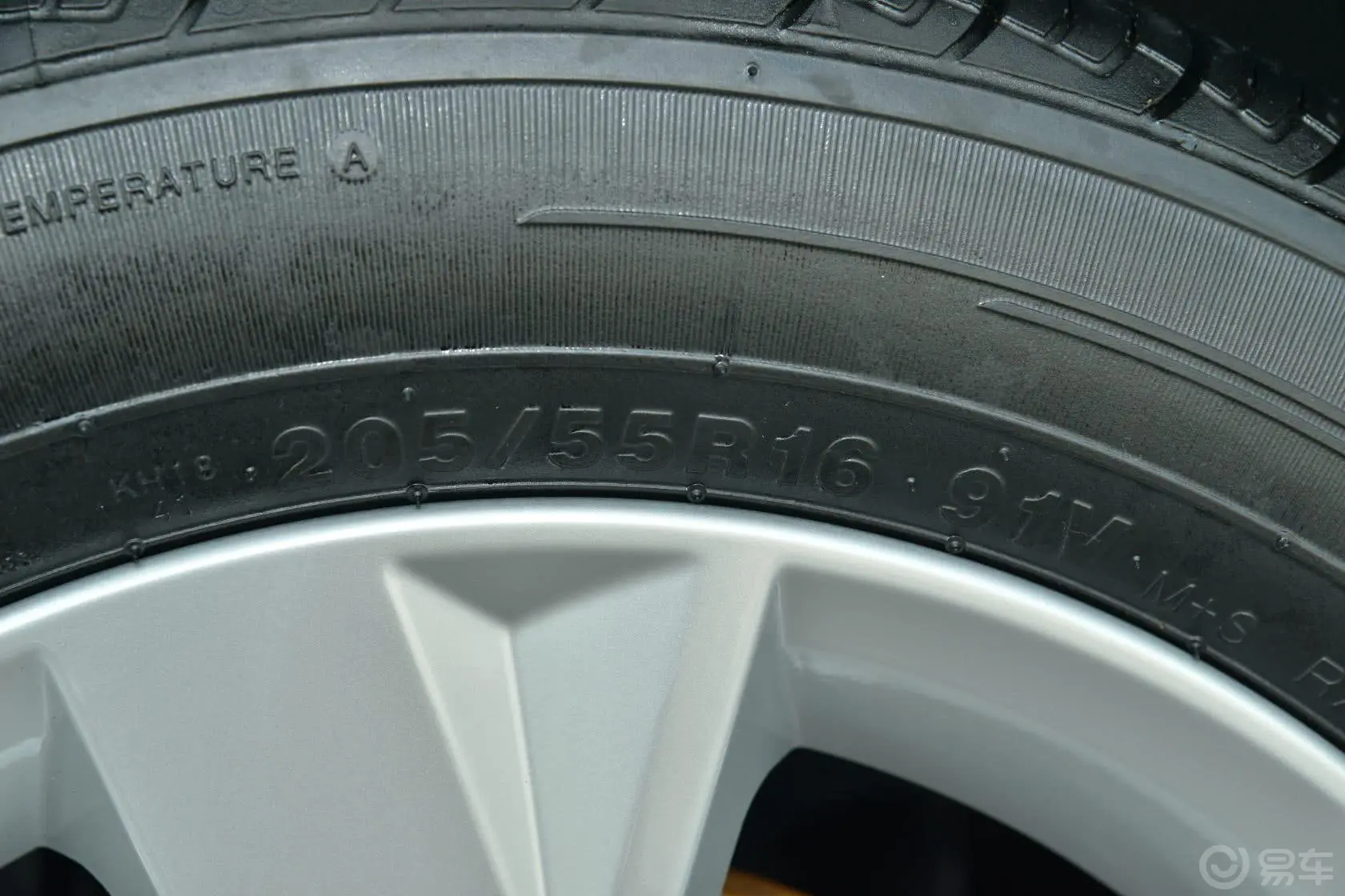 宝来1.6L 自动 舒适型轮胎规格