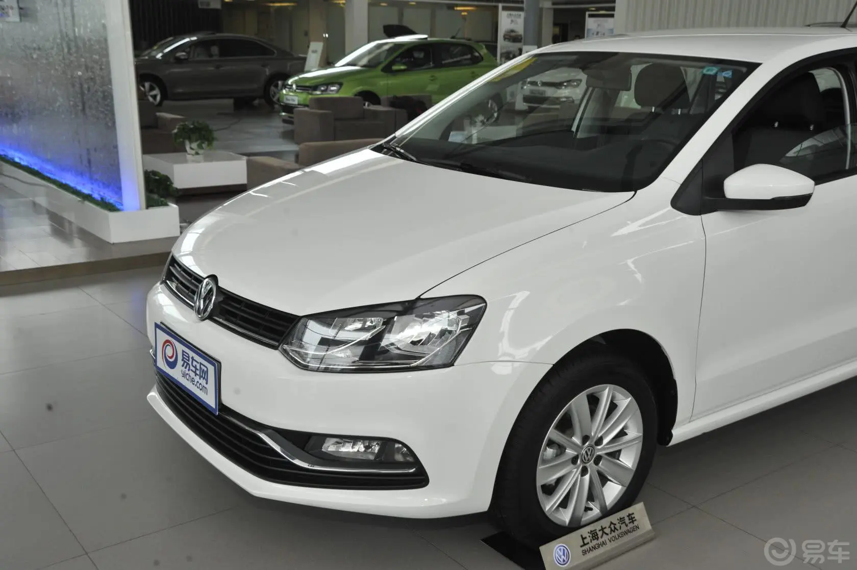 Polo1.4L 自动 舒适版车头局部