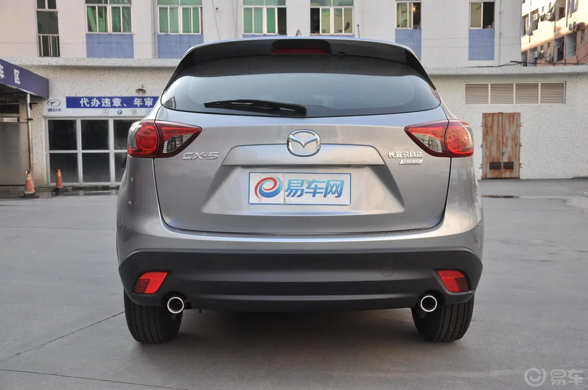 马自达CX-52.0L 自动 两驱 都市型正后水平