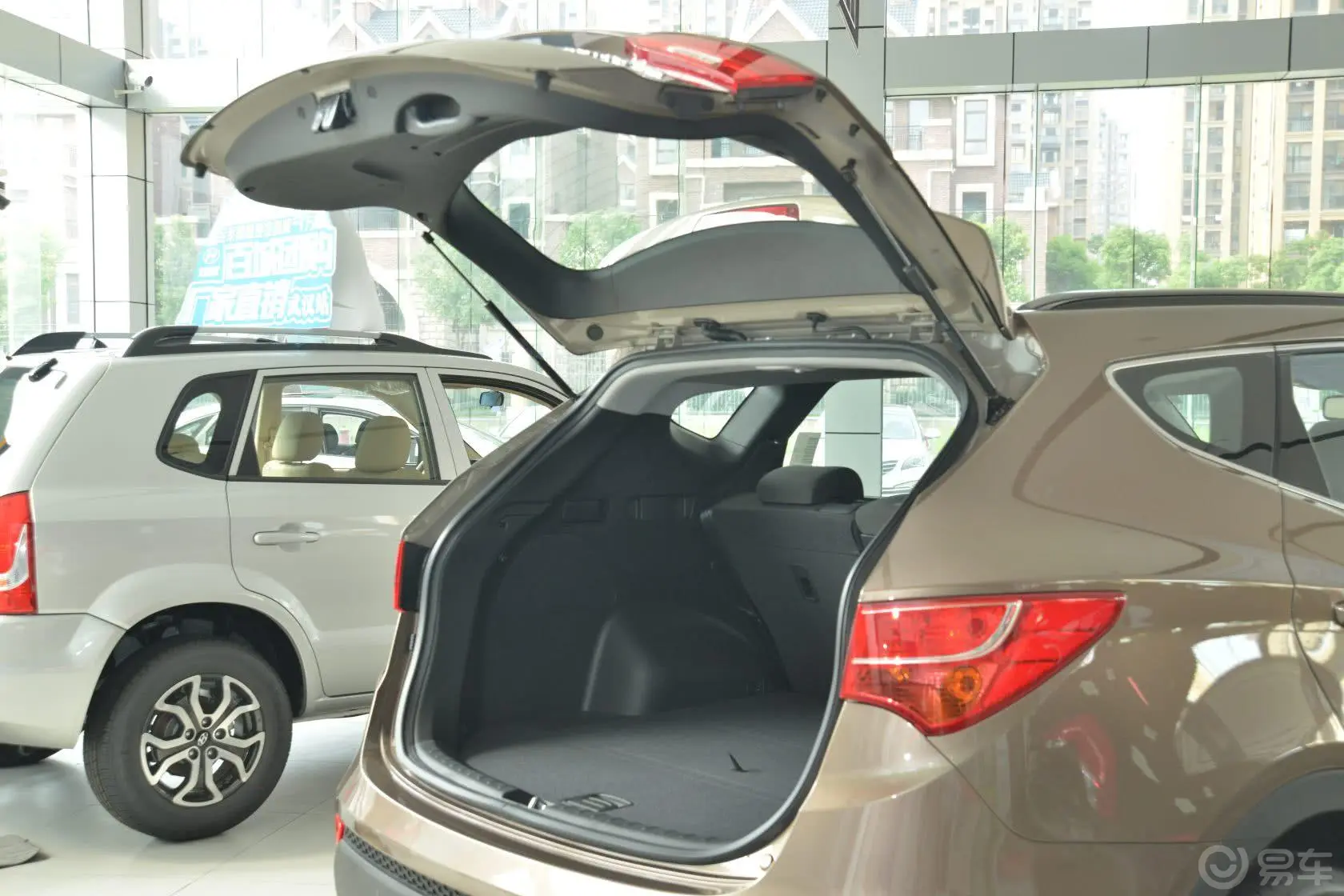 胜达2.4L GL 两驱 自动 舒适型行李厢开口范围