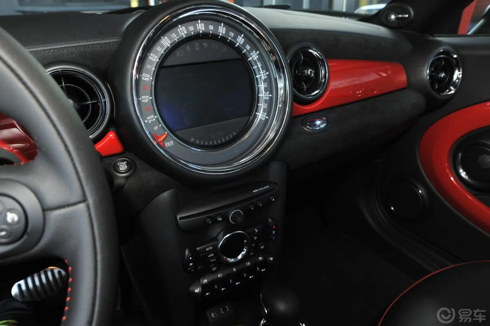 MINI JCW1.6T JCW中控台驾驶员方向