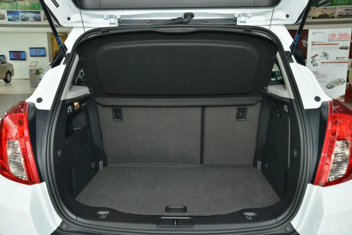 昂科拉1.4T GS 自动 四驱 全能旗舰型行李箱空间