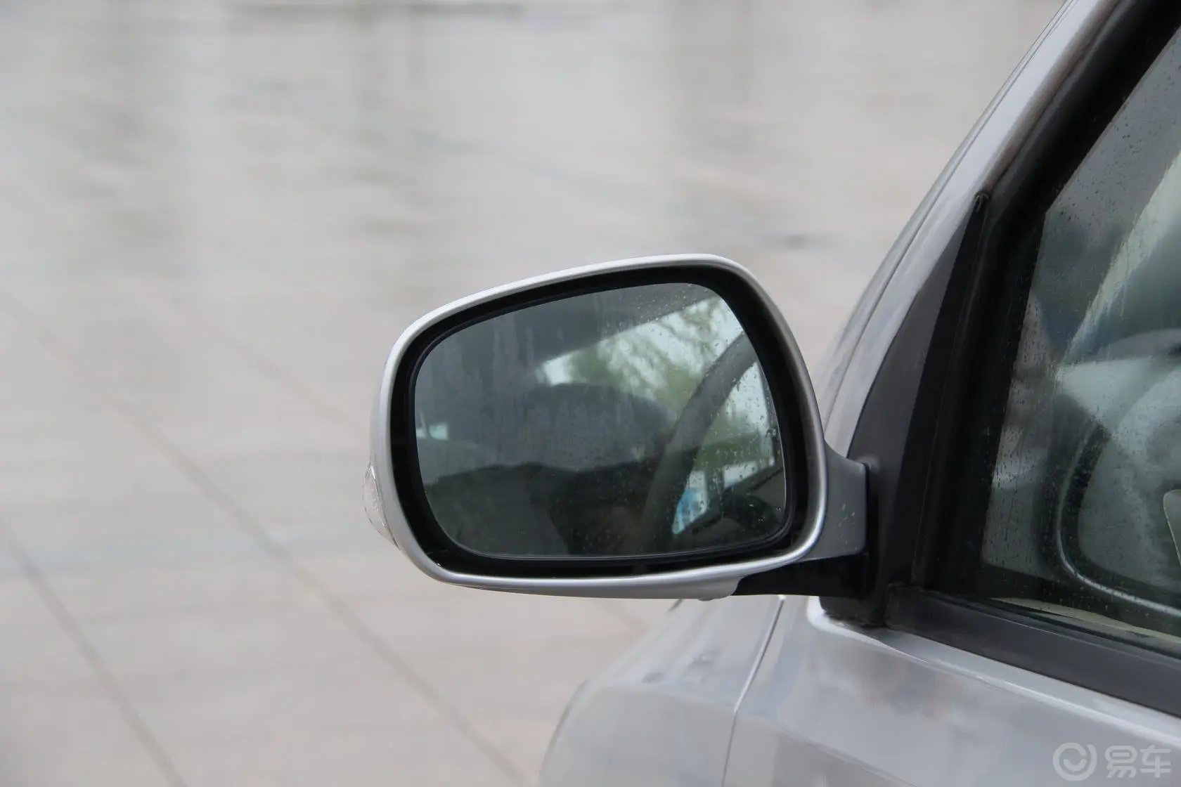 风景G52.0L 手动 财富快车经典版 汽油 VVT 短轴后视镜镜面（后）