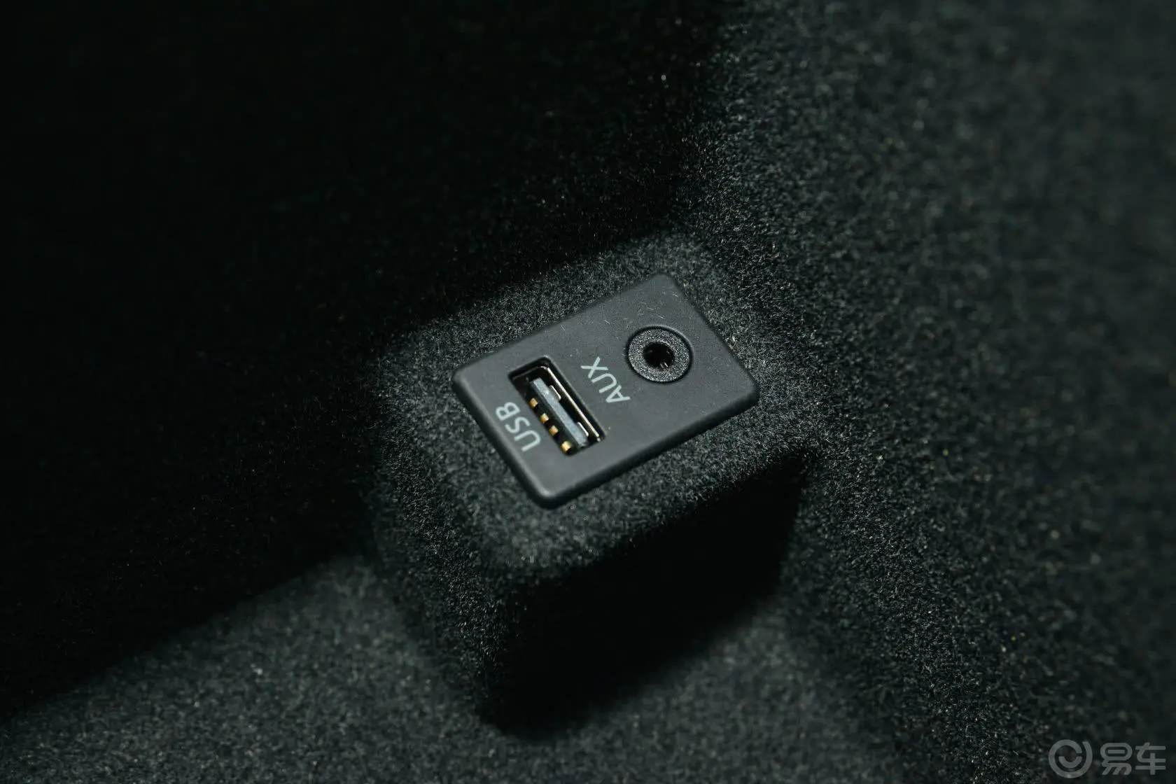 一汽-大众CC2.0T 双离合 豪华型USB接口