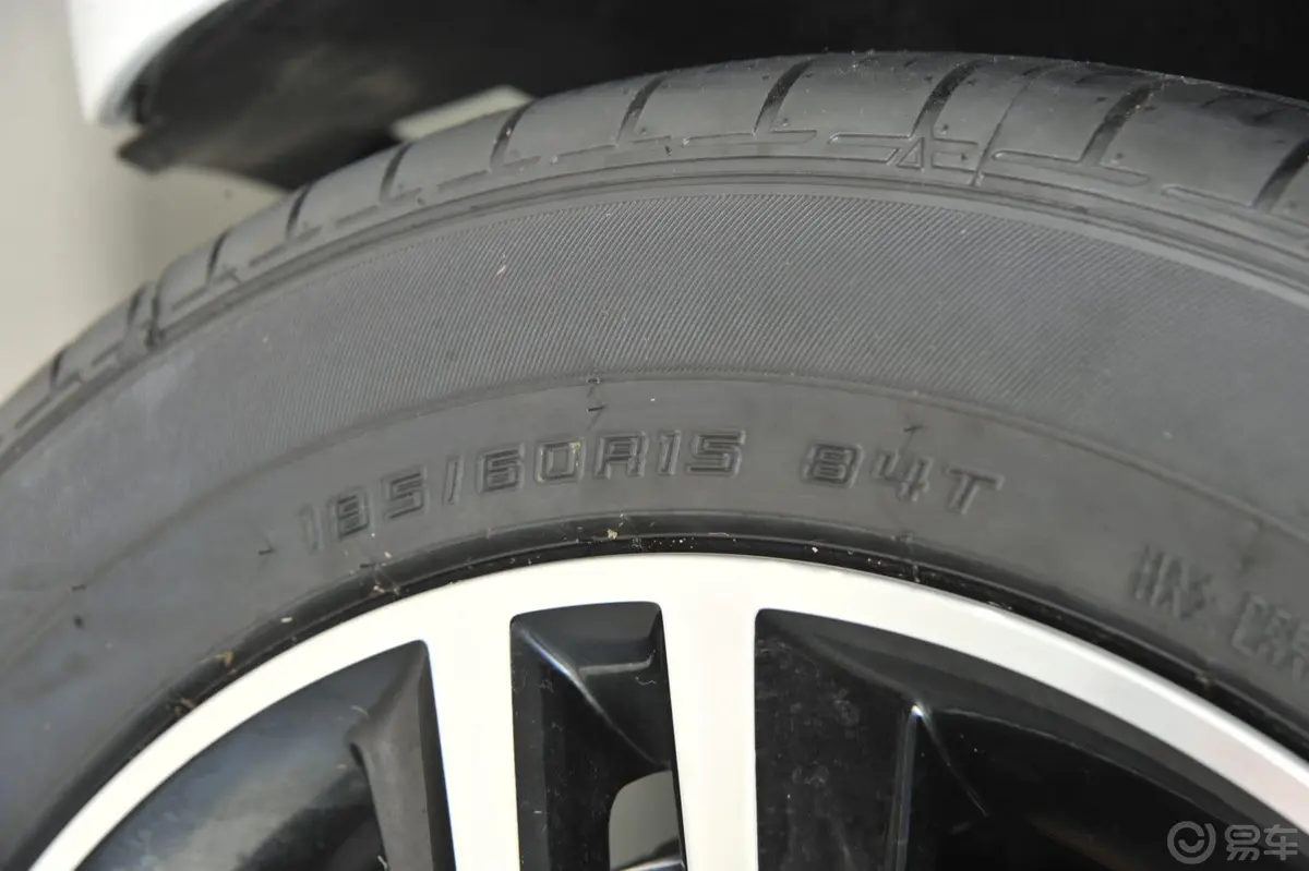 昕动1.6L 自动 致享版轮胎规格