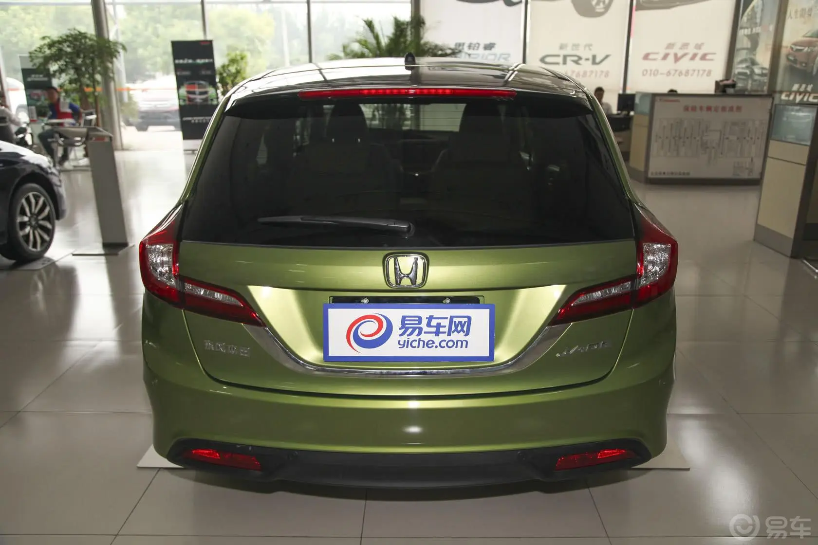 杰德1.8L CVT 豪华型（五座）正后水平