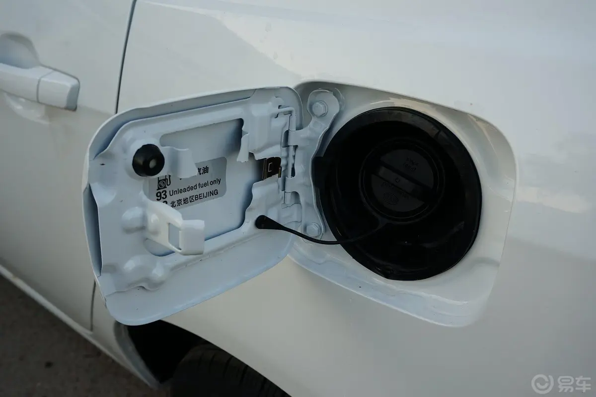 比亚迪L31.5L 自动 舒适型 节能版油箱盖