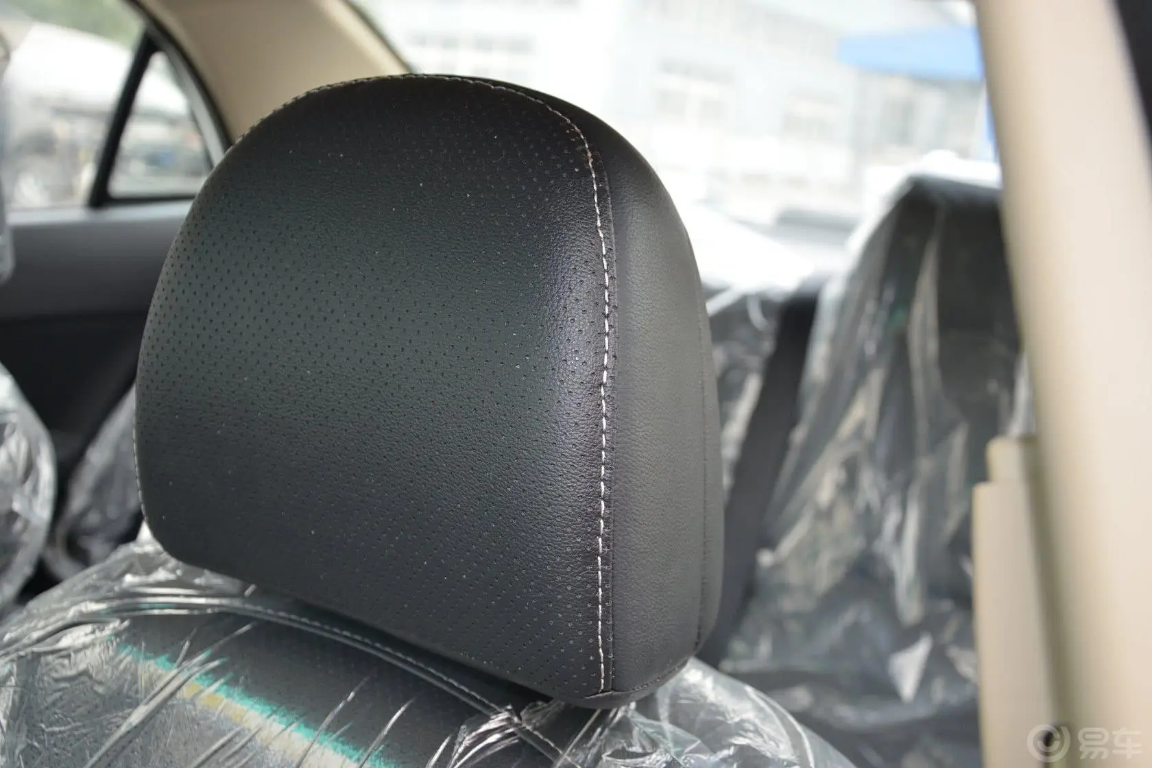 比亚迪L31.5L 手动 舒适型 节能版驾驶员头枕