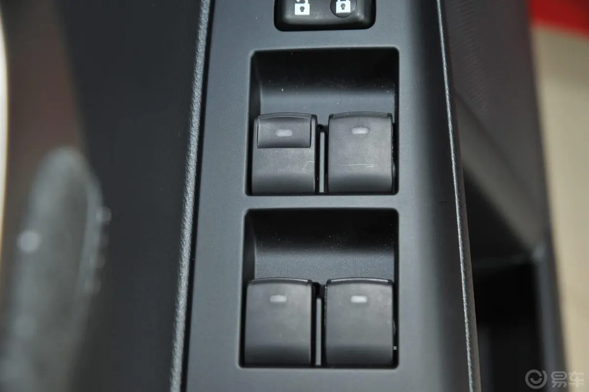 雷克萨斯CT200h 1.8L 自动 精英版（单色）车窗升降键